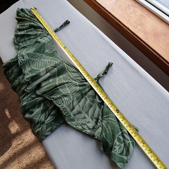 Old Navy Ruffled Cold Shoulder Cami Top XL green palm adjustable straps tropical - Picture 11 of 15